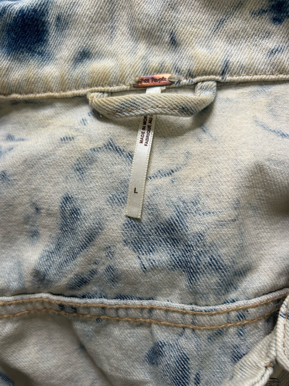 Free People Rumors Jones Tie-Dye Blue Colorway Denim Jacket - Picture 10 of 12